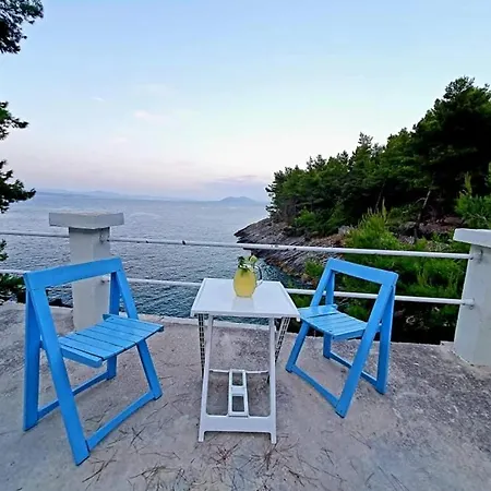 Modern Robinson Veli Bare Ferienhaus *