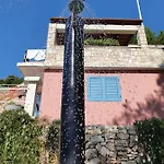 Modern Robinson Veli Bare Holiday home
