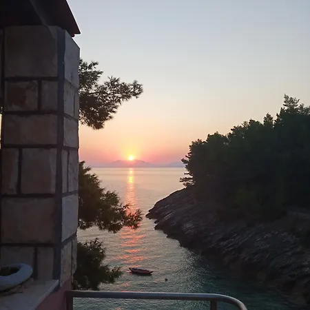 Modern Robinson Veli Bare Дом отдыха