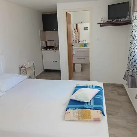 Feriehus Modern Robinson Veli Bare *