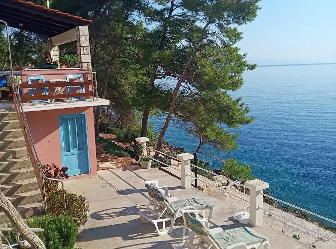 Modern Robinson Veli Bare *