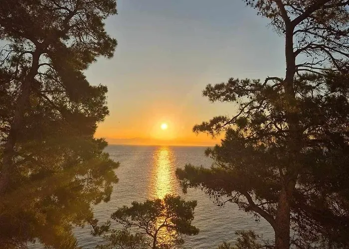 Nyaraló Modern Robinson Veli Bare