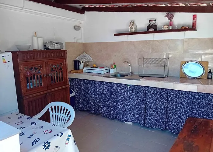 Nyaraló Modern Robinson Veli Bare