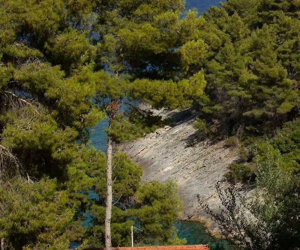 Nyaraló Modern Robinson Veli Bare