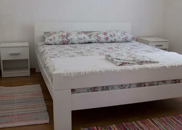 Nyaraló Modern Robinson Veli Bare